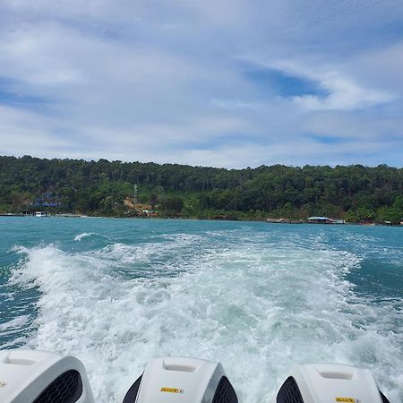 Lucky Sun Saracen Bay Albergue Koh Rong Sanloem Exterior foto